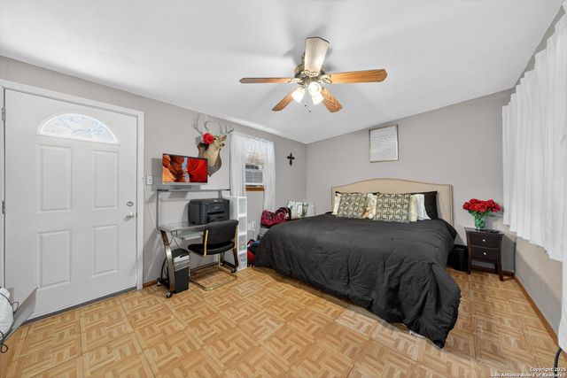 12005 Smoking Oaks, Live Oak, TX 78233