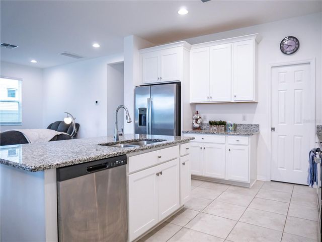2876 MISTY MARBLE DRIVE, Zephyrhills, FL 33540