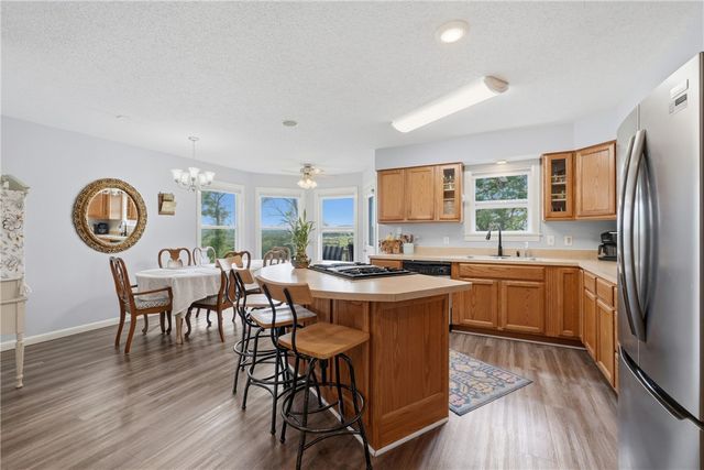 82 County Road 327, Berryville, AR 72616