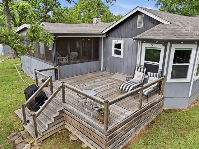 82 County Road 327, Berryville, AR 72616