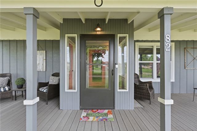 82 County Road 327, Berryville, AR 72616