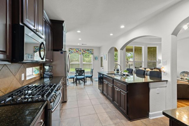 5922 Vinland Shores Court, Spring, TX 77379