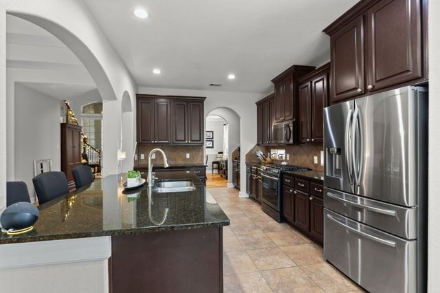 5922 Vinland Shores Court, Spring, TX 77379