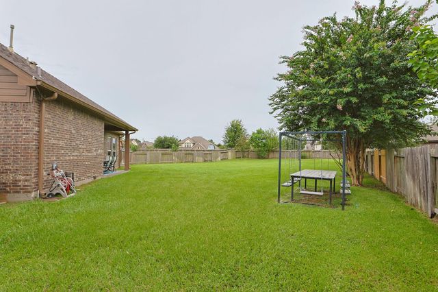 5922 Vinland Shores Court, Spring, TX 77379
