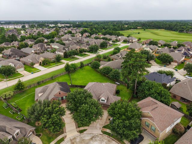 5922 Vinland Shores Court, Spring, TX 77379