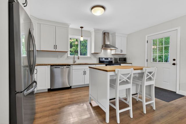 4 Morris Street, Peterborough, NH 03458