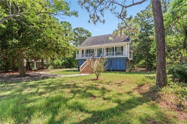 112 Audubon Street, Dauphin Island, AL 36528