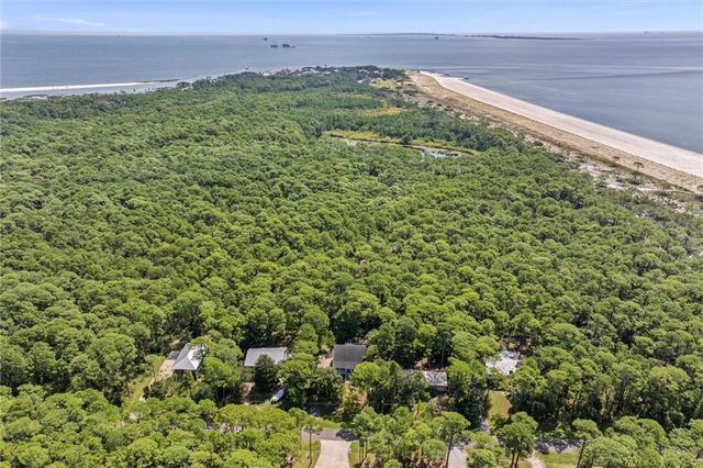 112 Audubon Street, Dauphin Island, AL 36528