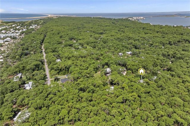 112 Audubon Street, Dauphin Island, AL 36528