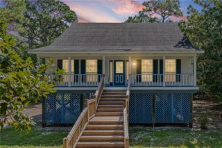 112 Audubon Street, Dauphin Island, AL 36528