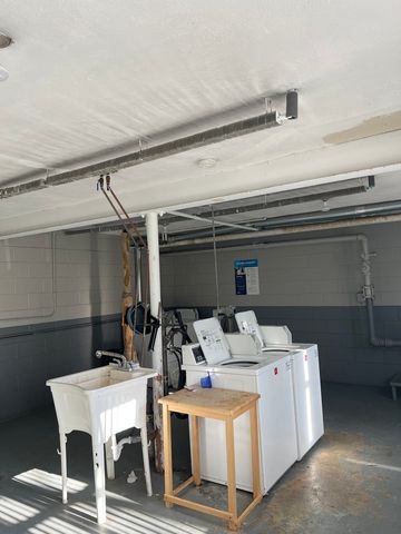 560 Princeton Street A2W, Des Plaines, IL 60016