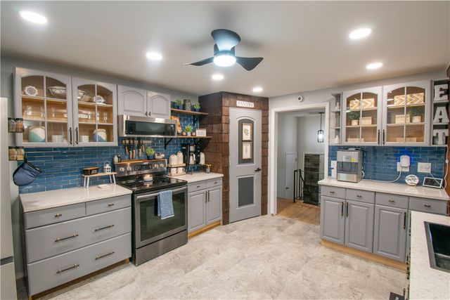 37 Mount Marcy Drive, Irondequoit, NY 14622