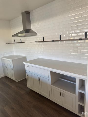 3535 Stine Road 65, Bakersfield, CA 93309