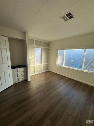 3535 Stine Road 65, Bakersfield, CA 93309