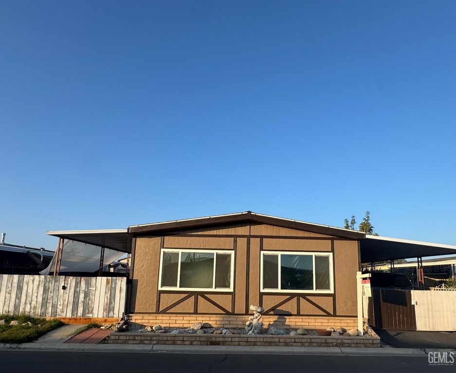 3535 Stine Road 65, Bakersfield, CA 93309