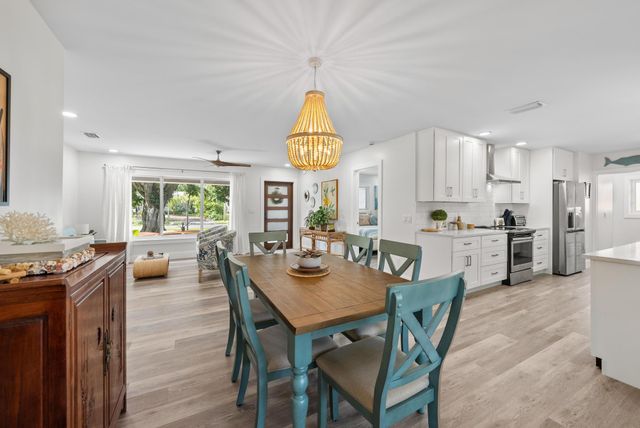 517 Gulf Road, North Palm Beach, FL 33408