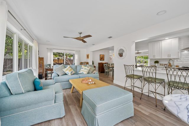 517 Gulf Road, North Palm Beach, FL 33408