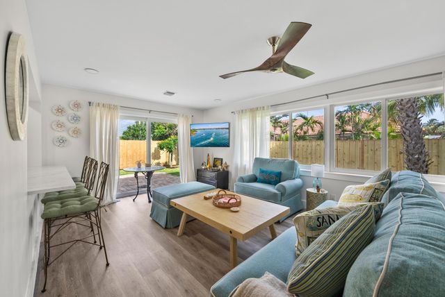 517 Gulf Road, North Palm Beach, FL 33408