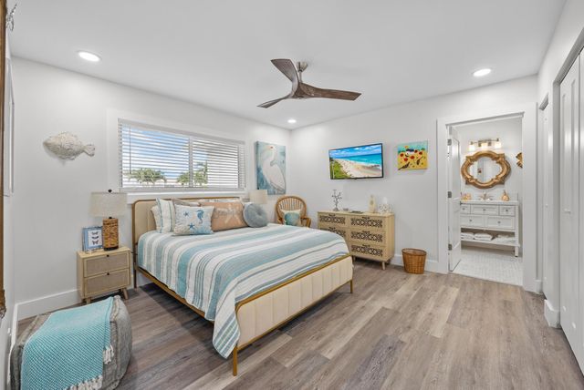 517 Gulf Road, North Palm Beach, FL 33408