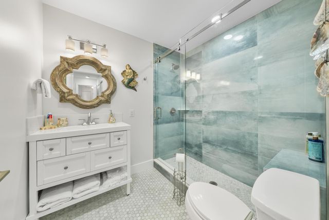 517 Gulf Road, North Palm Beach, FL 33408