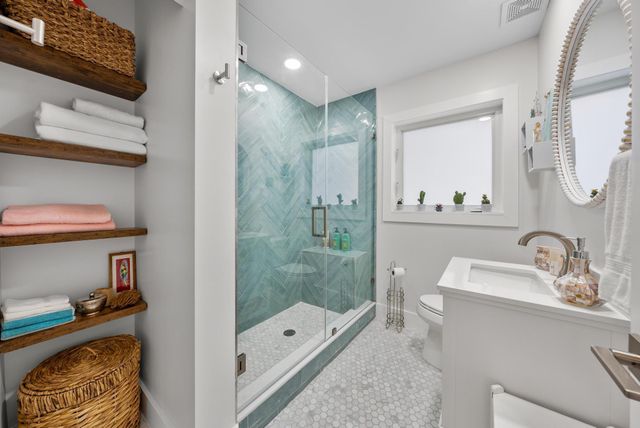 517 Gulf Road, North Palm Beach, FL 33408