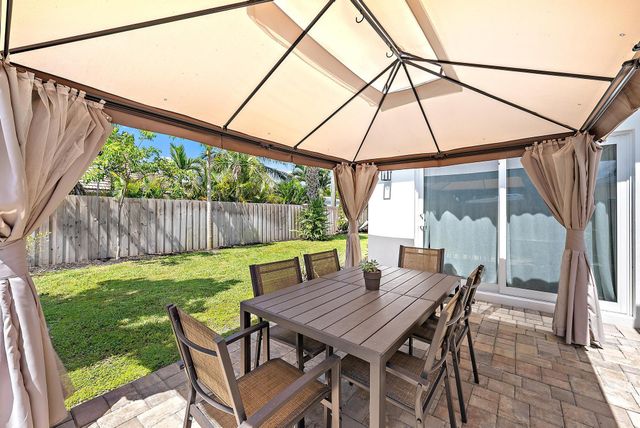 517 Gulf Road, North Palm Beach, FL 33408