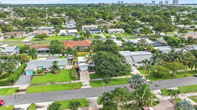 517 Gulf Road, North Palm Beach, FL 33408