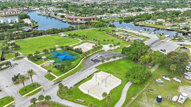517 Gulf Road, North Palm Beach, FL 33408