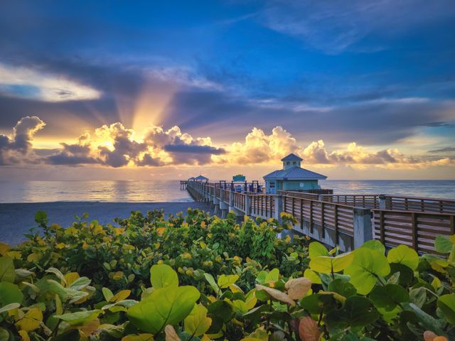 517 Gulf Road, North Palm Beach, FL 33408