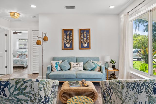 517 Gulf Road, North Palm Beach, FL 33408