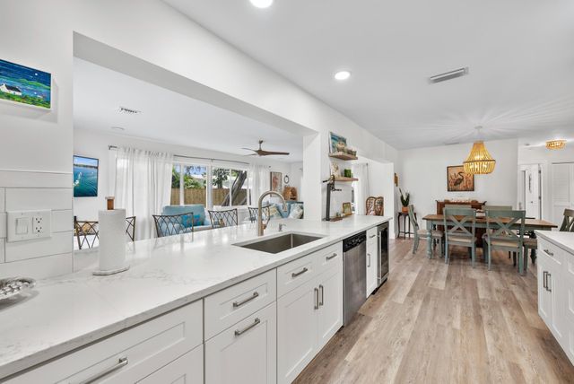 517 Gulf Road, North Palm Beach, FL 33408