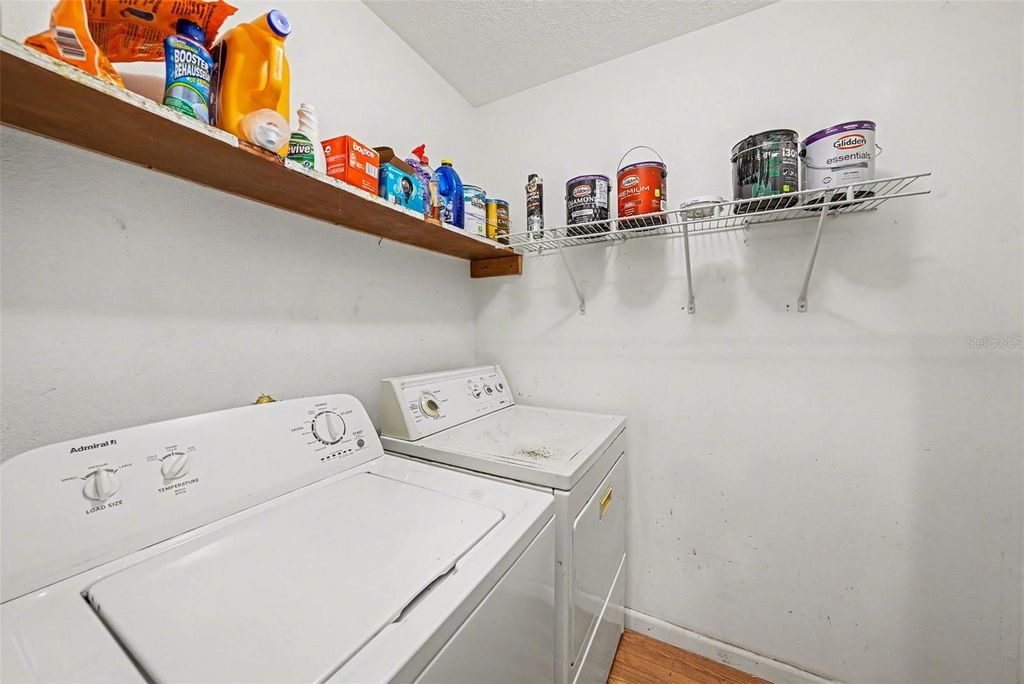 Image 28 of property listing at 209 CLEMONS ROAD, Brandon, FL 33510