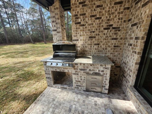 8680 Cedar Meadow Lane, Plantersville, TX 77363