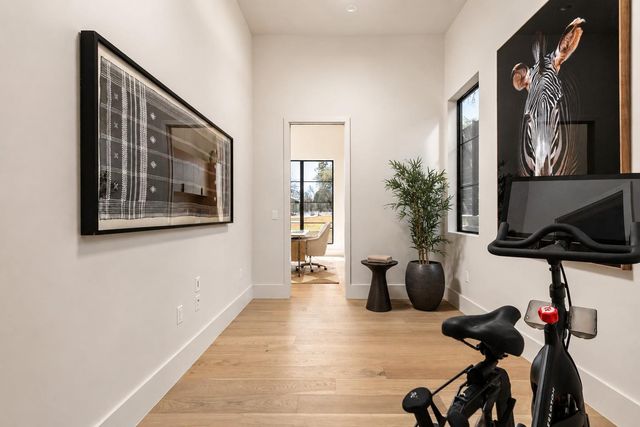 6102 Forest Hills DR, Austin, TX 78746