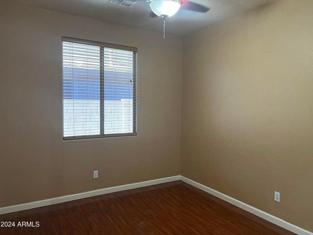 7129 W Kings Avenue, Peoria, AZ 85382