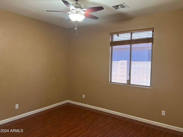 7129 W Kings Avenue, Peoria, AZ 85382