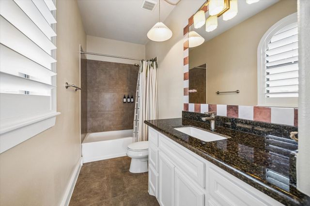 5803 Kiam Street, Houston, TX 77007