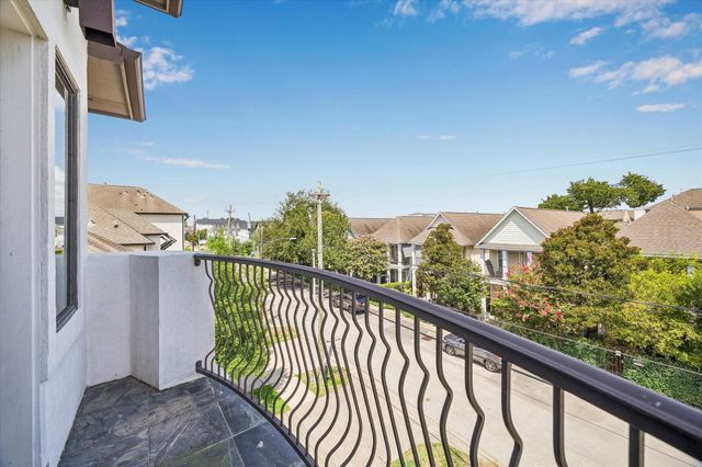 5803 Kiam Street, Houston, TX 77007