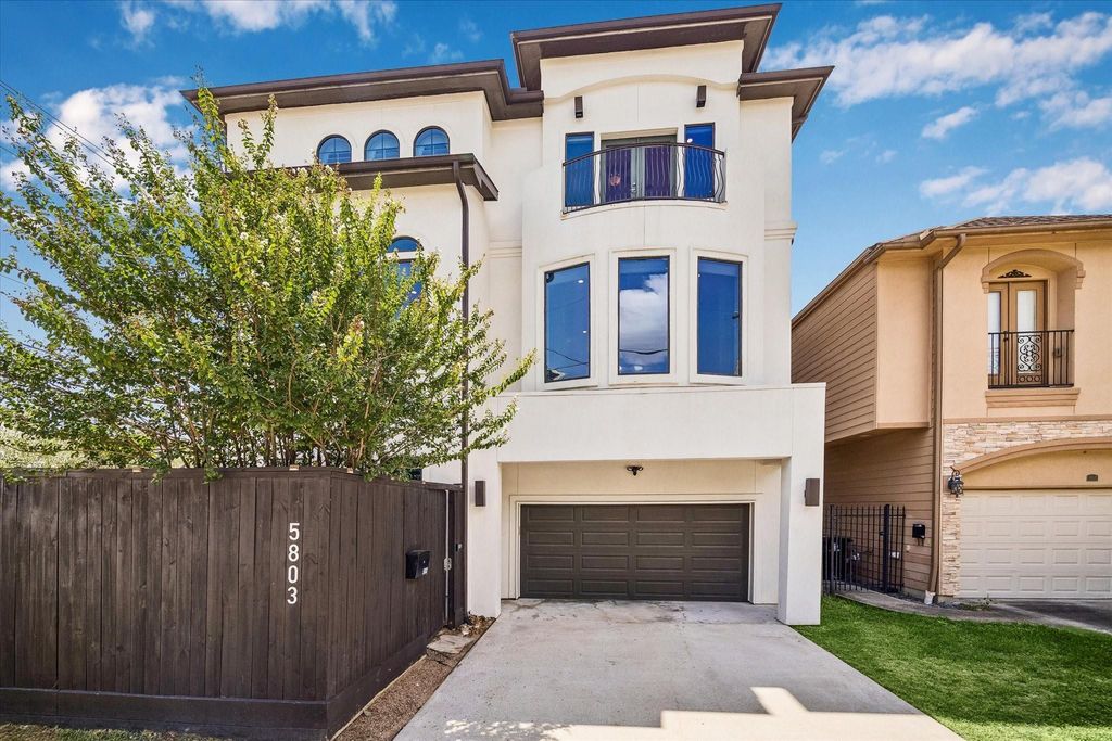 5803 Kiam Street, Houston, TX 77007