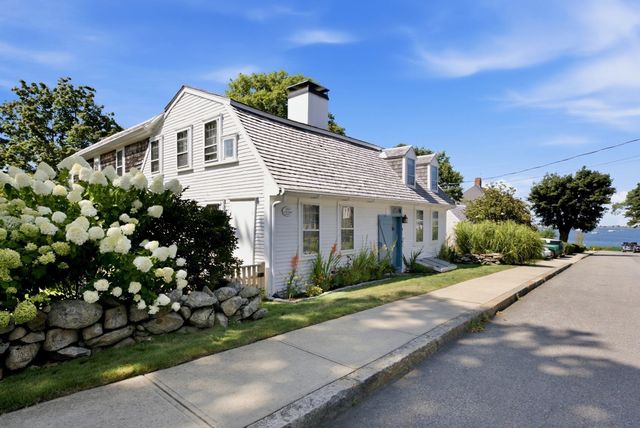 8 Winter St, Plymouth, MA 02360