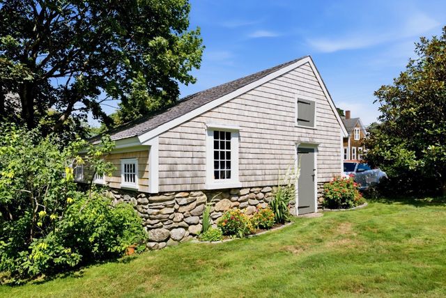 8 Winter St, Plymouth, MA 02360