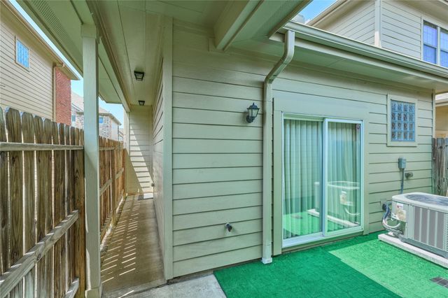 2726 Misty Heath Ln Lane, Houston, TX 77082