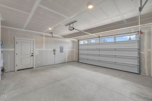 16682 Neil Court 7, La Pine, OR 97739
