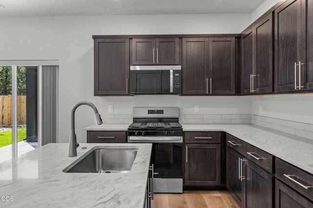 16682 Neil Court 7, La Pine, OR 97739