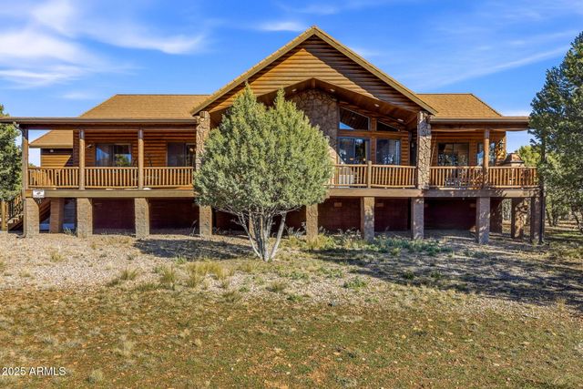 2276 THUNDERBIRD Way, Overgaard, AZ 85933