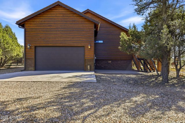 2276 THUNDERBIRD Way, Overgaard, AZ 85933