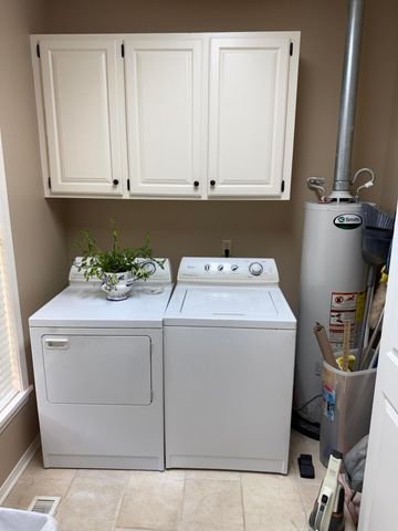 107 Candlewick Rd., Hattiesburg, MS 39402