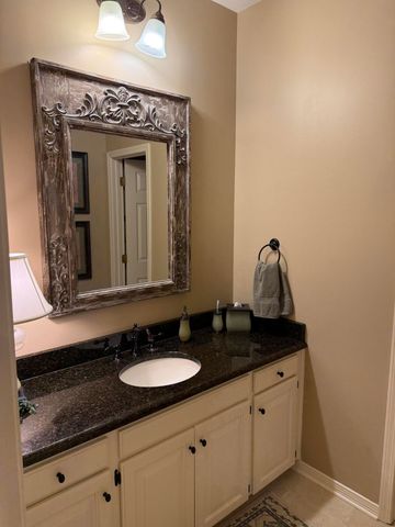 107 Candlewick Rd., Hattiesburg, MS 39402