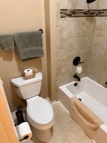 107 Candlewick Rd., Hattiesburg, MS 39402