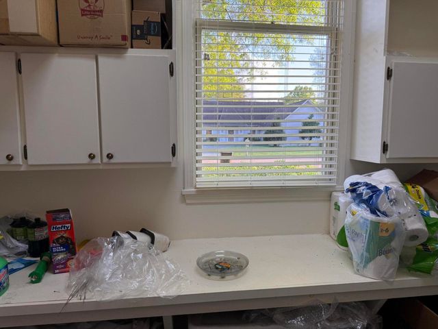 107 Candlewick Rd., Hattiesburg, MS 39402